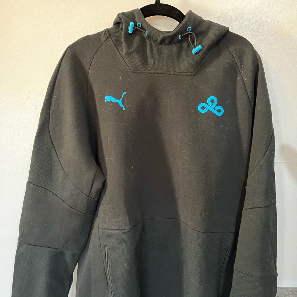 Cloud 9 gaming sweat shirt